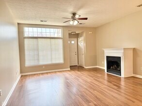8272 Enclave Blvd in Fishers, IN - Building Photo - Building Photo