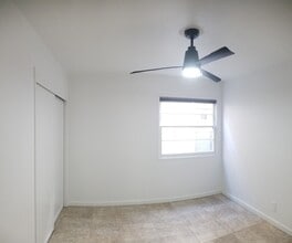 823 San Fernando Pl, Unit B in San Diego, CA - Foto de edificio - Building Photo