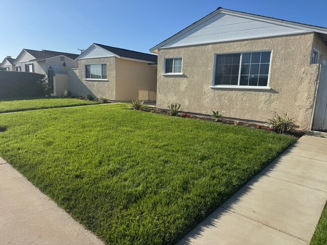 property at 1150 W Fir Ave
