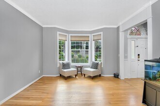 9915 NW Bartholomew Dr in Portland, OR - Building Photo - Building Photo