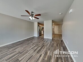 437 Brookfield Dr in Statesville, NC - Building Photo - Building Photo