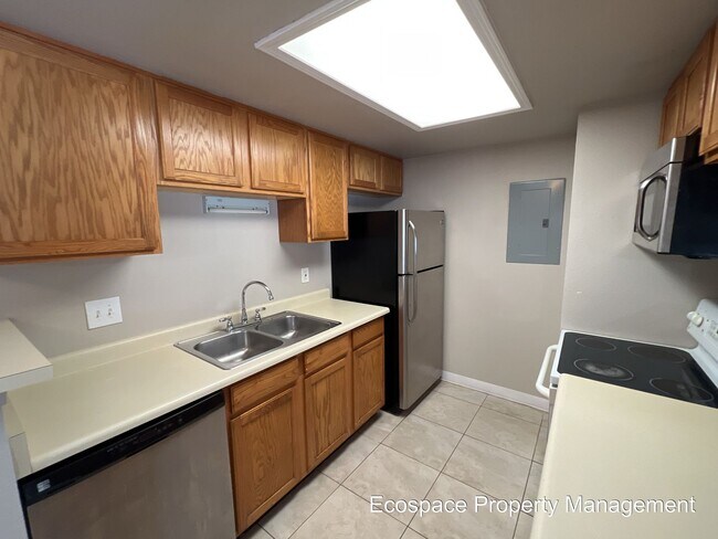 18021 E Kentucky Ave in Aurora, CO - Building Photo - Building Photo