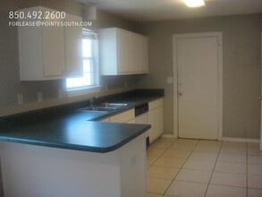 964 Southern Oaks Ct in Fort Walton Beach, FL - Building Photo - Building Photo