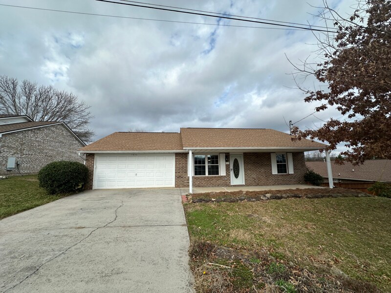 7643 Cotton Patch Rd in Corryton, TN - Building Photo