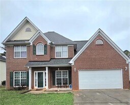 1696 Central Park Loop in Morrow, GA - Building Photo