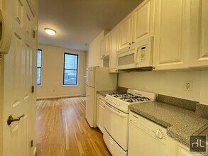 THIRD AVENUE in New York, NY - Building Photo - Building Photo