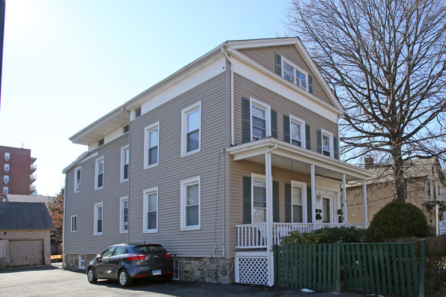 123 North St in Stamford, CT - Foto de edificio - Building Photo