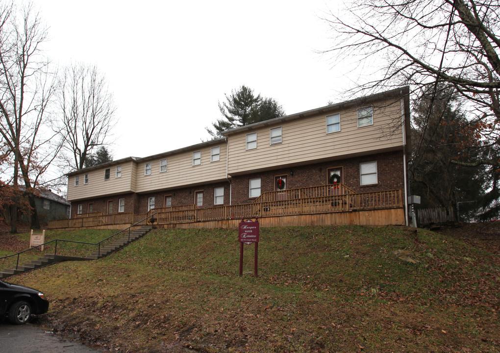 Harper Manor Estates in Fayetteville, WV - Building Photo