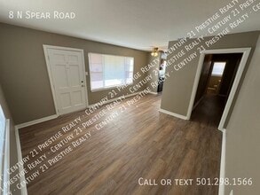 8 Spear Rd in North Little Rock, AR - Building Photo - Building Photo