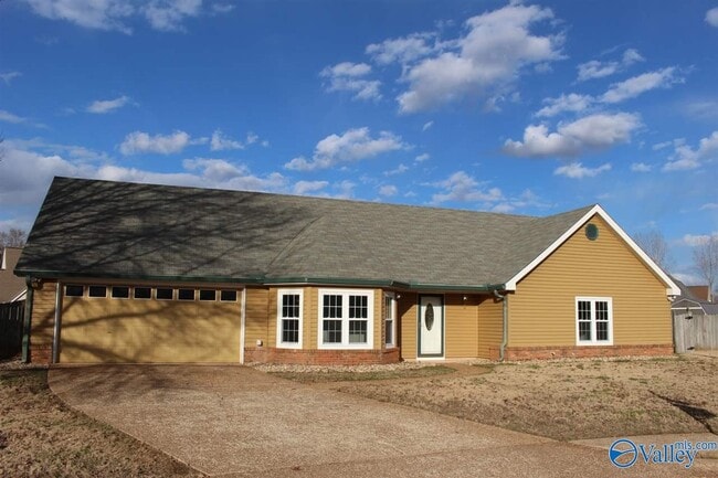108 Harpers Hop Ct in Madison, AL - Building Photo - Building Photo