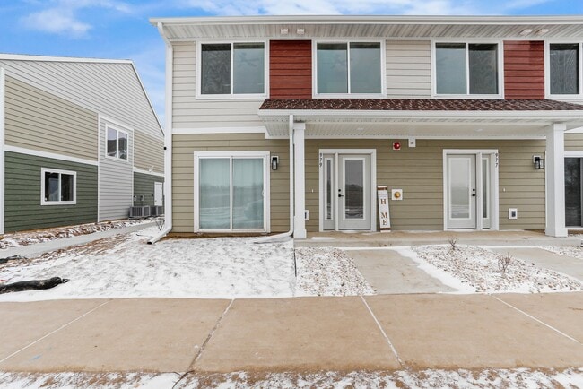 940 Canter Dr in Madison, WI - Building Photo - Building Photo