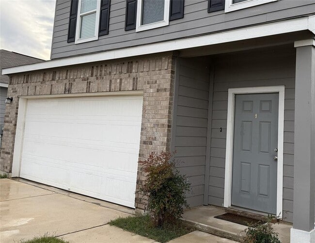 364 Bell Rings Dr in Jarrell, TX - Building Photo - Building Photo