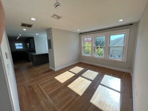 63 Jastram St in Providence, RI - Foto de edificio - Building Photo