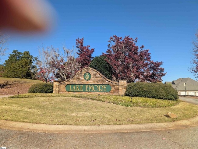 property at 154 S Lake Emory Dr