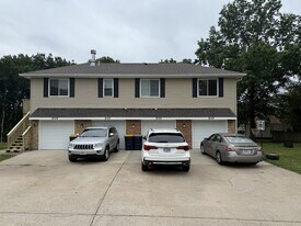 8135 N Stoddard Ave in Kansas City, MO - Building Photo