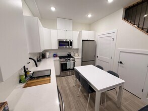 27 Graham St in Jersey City, NJ - Building Photo - Building Photo