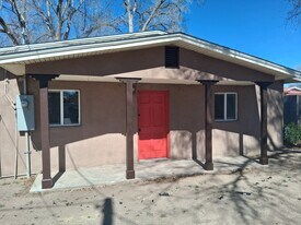 2505 Gun Club Rd SW in Albuquerque, NM - Building Photo