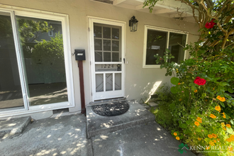 1224 Sanchez Way in Redwood City, CA - Building Photo - Building Photo