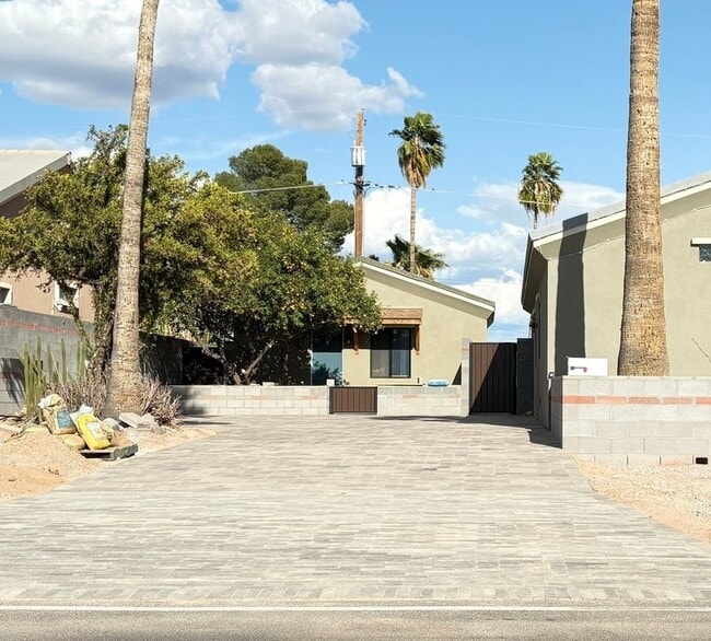 property at 537 S 96th St