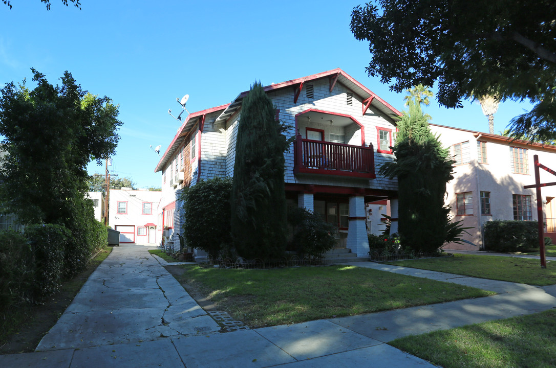 1235-1239 N Detroit St in West Hollywood, CA - Building Photo