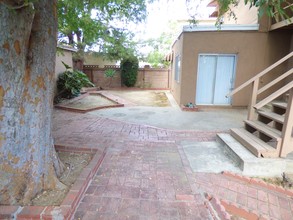 5661 Tilden Ave in Sherman Oaks, CA - Building Photo - Building Photo