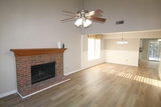 175 Douglas Fir Ct in Alpharetta, GA - Building Photo - Building Photo