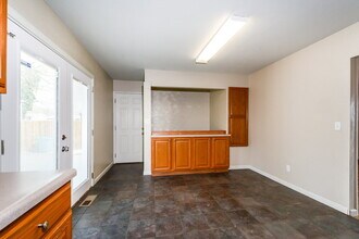 760 Hazelvalley Dr in St. Louis, MO - Building Photo - Building Photo