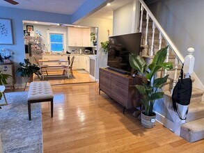 22 Linden Rd in Melrose, MA - Building Photo - Building Photo