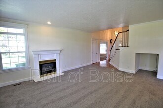85 S Linder Rd in Eagle, ID - Building Photo - Building Photo