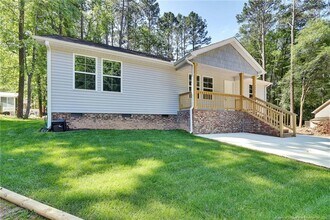 1036 Meadow Reach in Sanford, NC - Building Photo - Building Photo