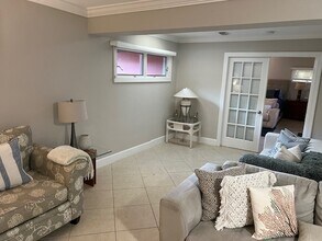 146 Greenbrier St in Marco Island, FL - Building Photo - Building Photo