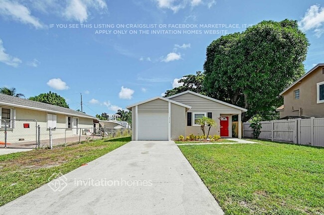 316 Fleming Ave in Greenacres, FL - Building Photo - Building Photo
