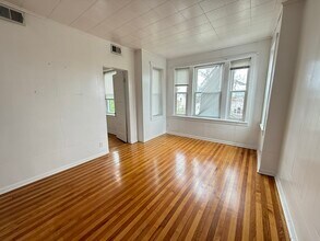 2818 N Mozart St in Chicago, IL - Building Photo - Building Photo