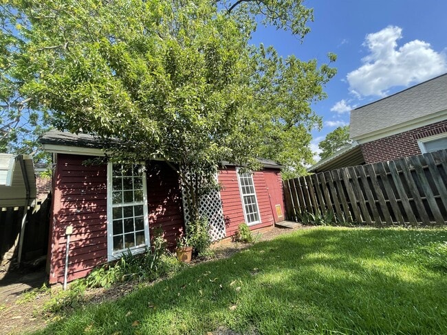 213 Kitson St in Greenwood, SC - Building Photo - Building Photo