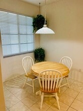 20061 Sanibel View Cir in Ft. Myers, FL - Foto de edificio - Building Photo