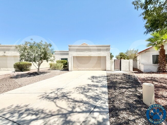 property at 537 S Danyell Dr