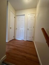 1272 Chateau Dr in East Stroudsburg, PA - Foto de edificio - Building Photo