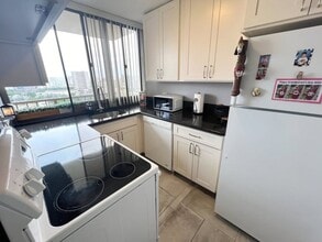 1201 Wilder Ave in Honolulu, HI - Building Photo - Building Photo