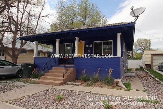 property at 916 E Halliday St