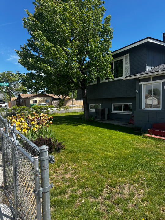 3370 Rauscher Dr in Reno, NV - Foto de edificio