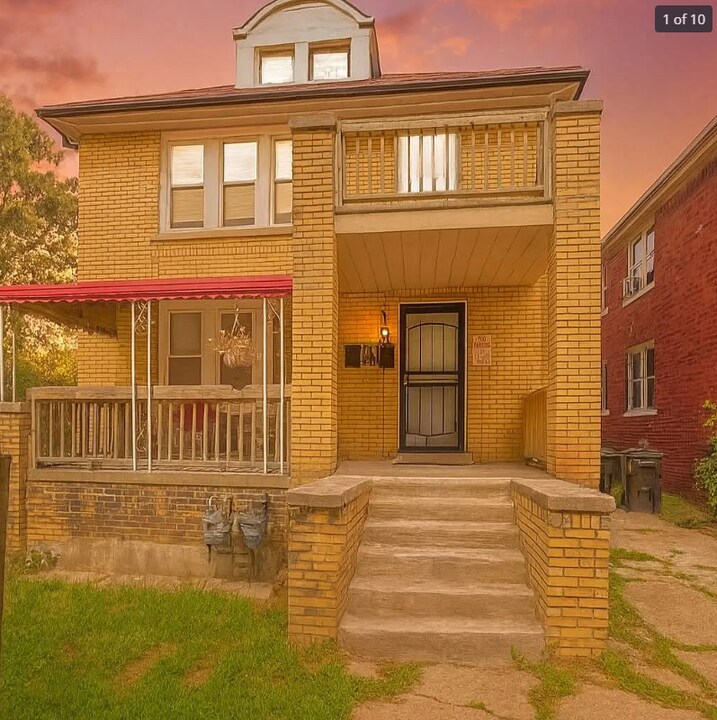2682 Clements St in Detroit, MI - Building Photo