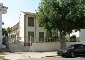 5430 Carlton Way in Los Angeles, CA - Building Photo