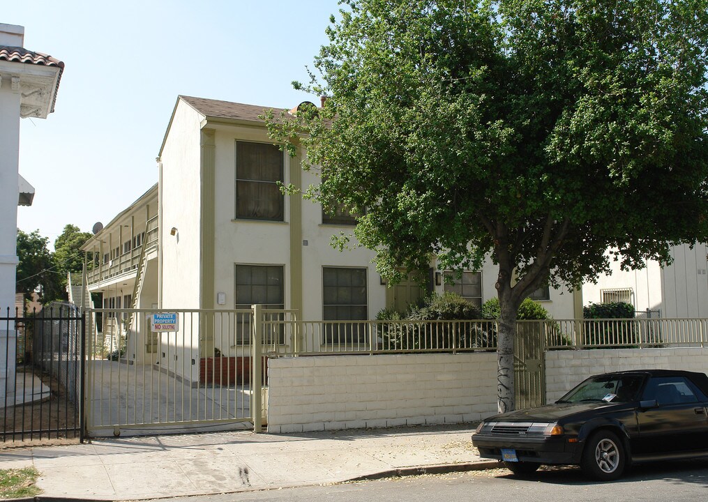 5430 Carlton Way in Los Angeles, CA - Building Photo