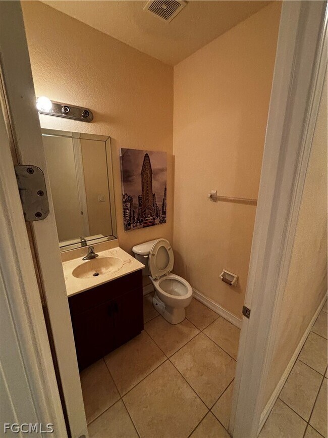property at 903 Unice Ave N