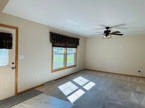 219 Palm Dr in Lena, IL - Building Photo - Building Photo