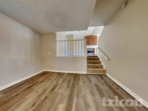 868 Ashwood Crossing in Stone Mountain, GA - Foto de edificio - Building Photo