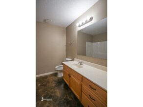 2208 Hurst Ln in Jonesboro, AR - Building Photo - Building Photo