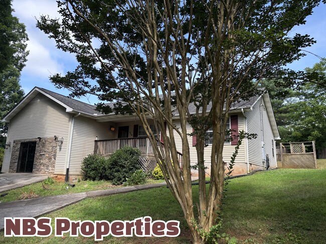 119 N Clover Hill Ridge Rd in Maryville, TN - Building Photo - Building Photo