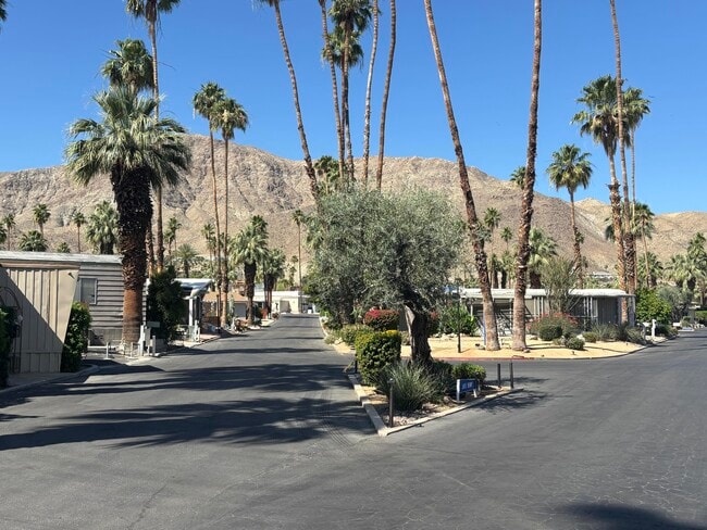 70260 Bing Crosby Dr in Rancho Mirage, CA - Building Photo - Building Photo