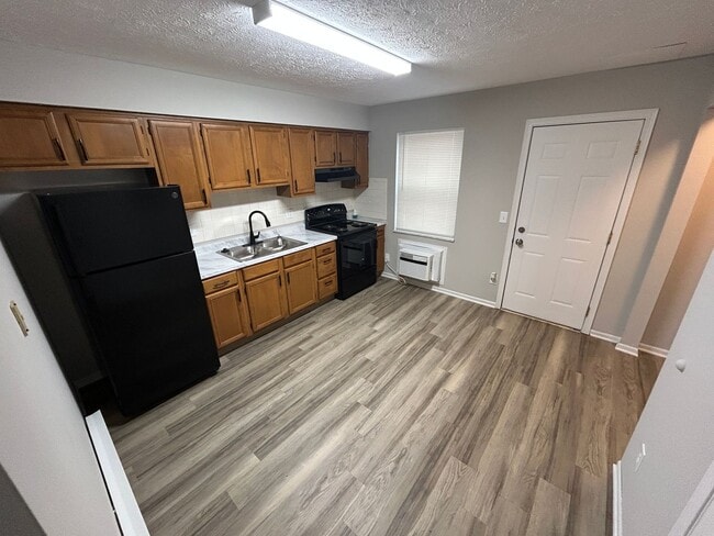 property at 1220 Bunker Hill Ct